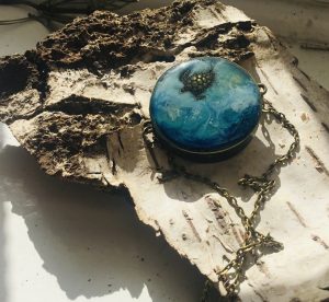 Tutle and the ocean necklace,women jewellery gifts