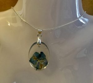 Set of 2 blue flowers floral resin jewellery 