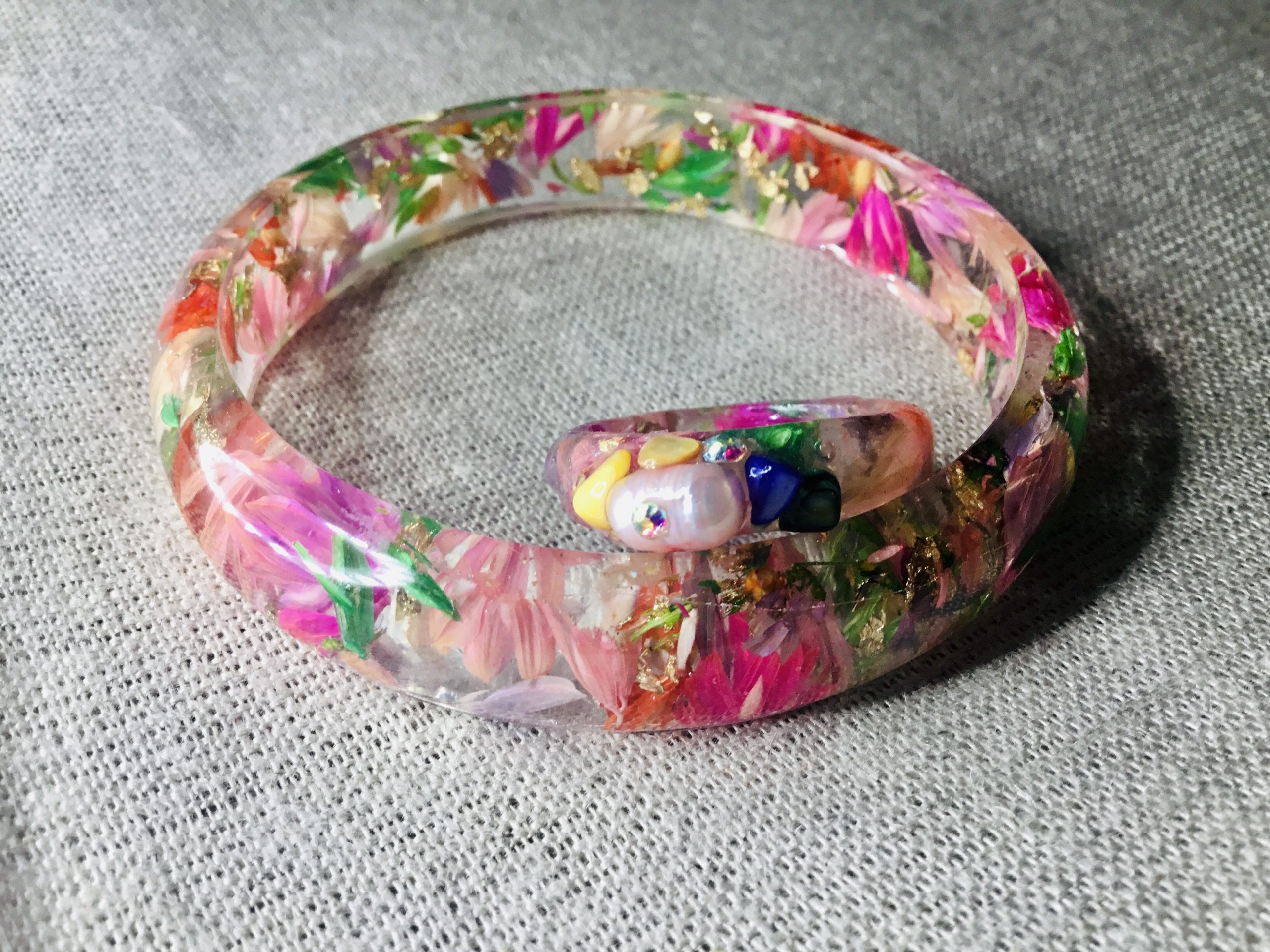Set of 2 real flower bangles