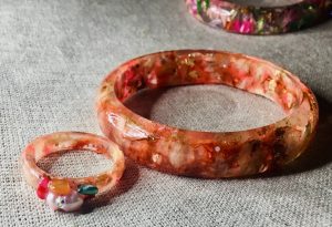 Set of 2 real flower bangles