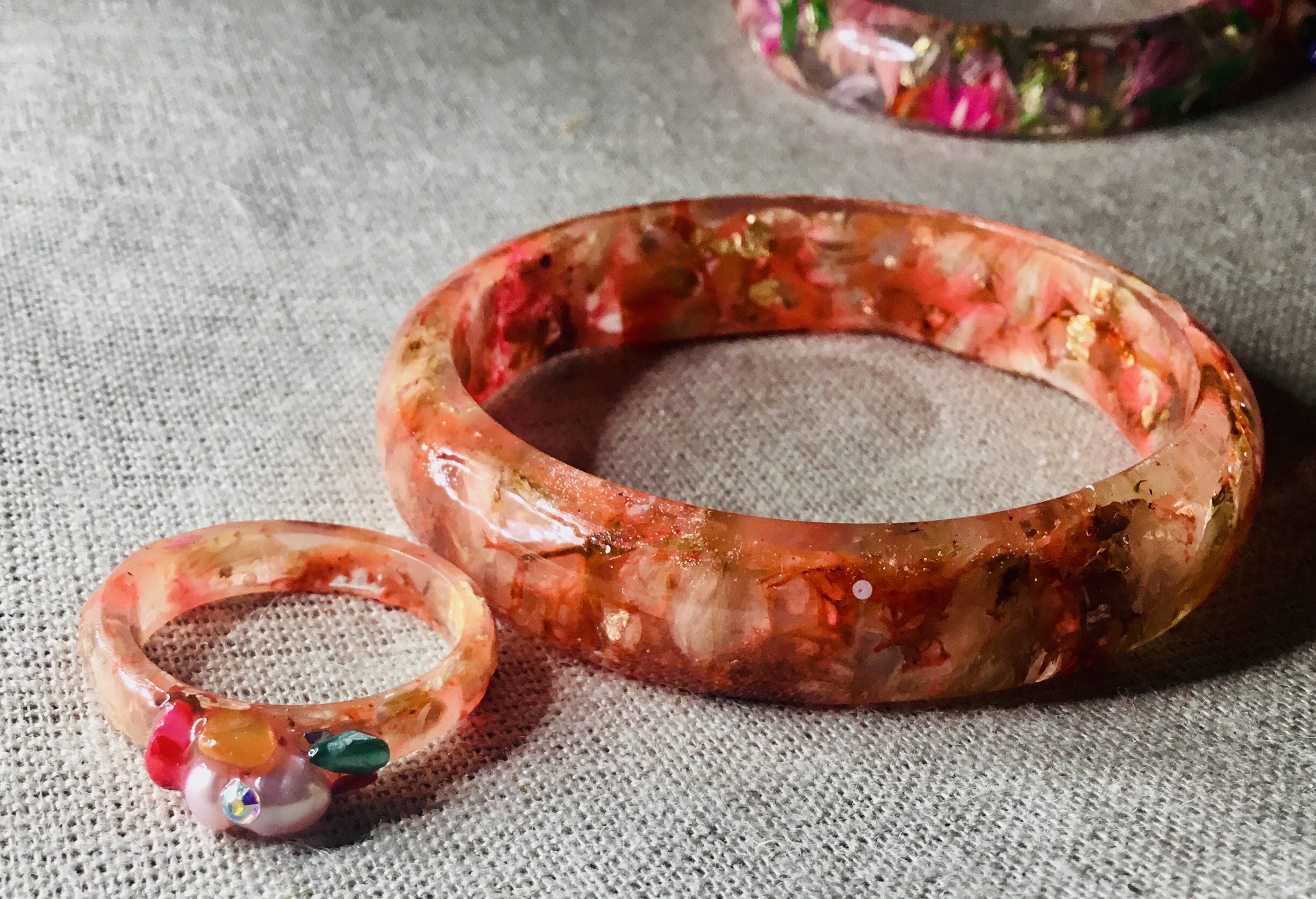 Set of 2 real flower bangles