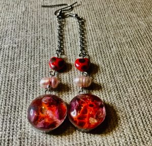 Red moss earrings