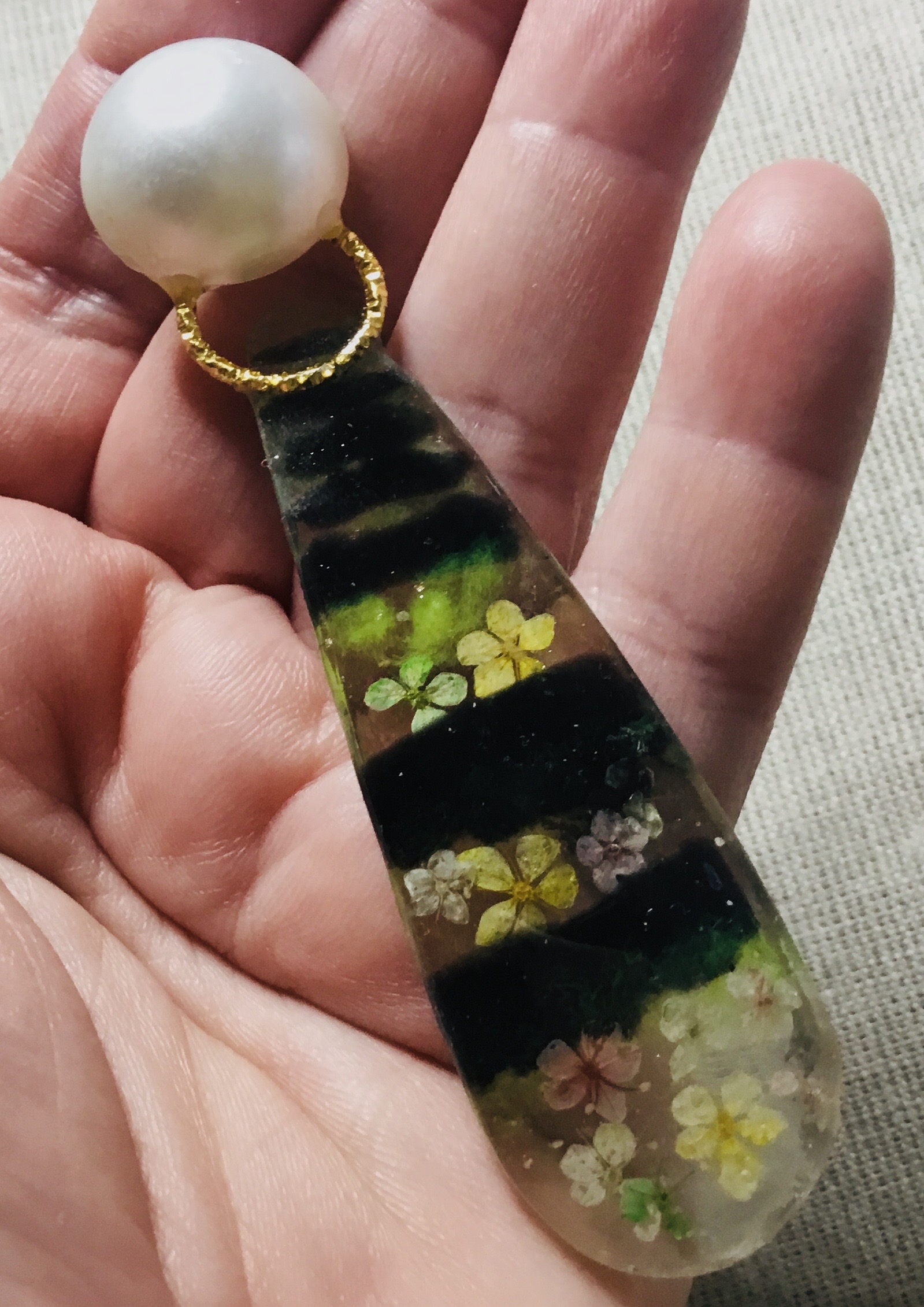 Bee earrings,handmade jewelry gifts