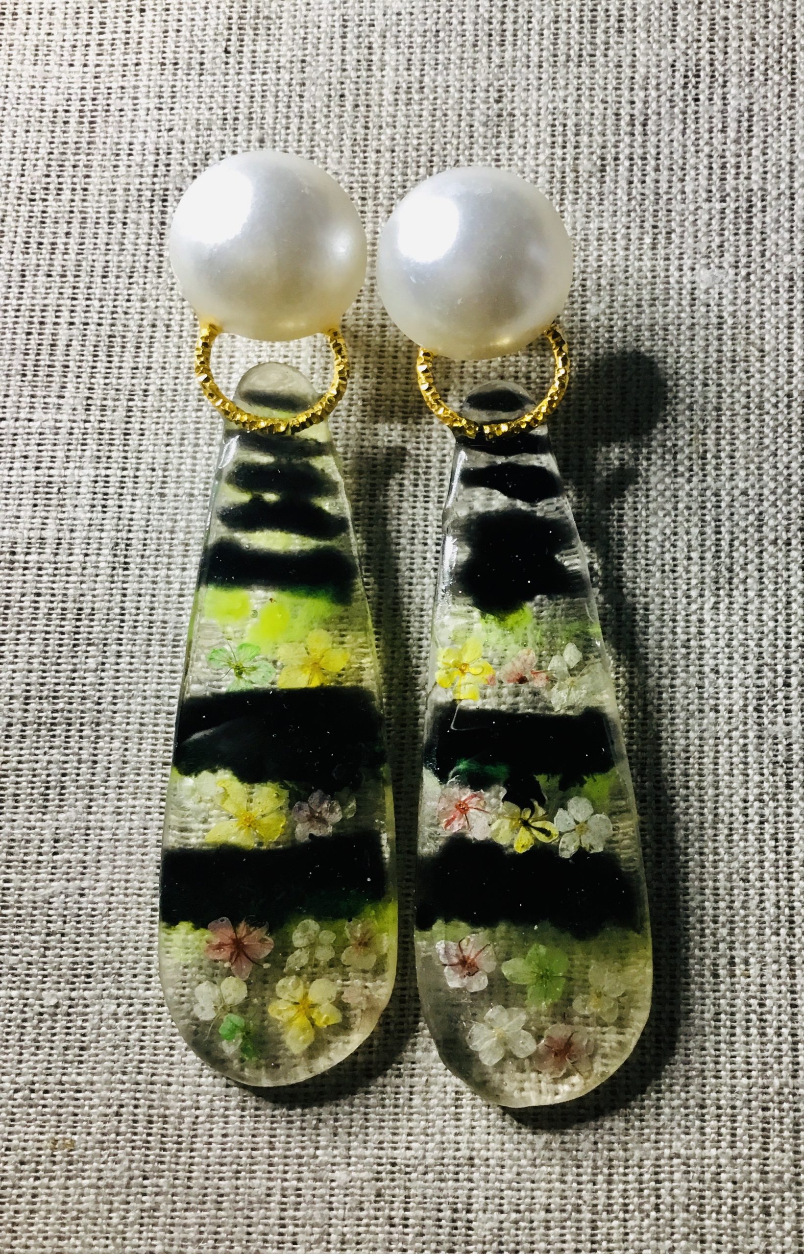 Bee earrings,handmade jewelry gifts