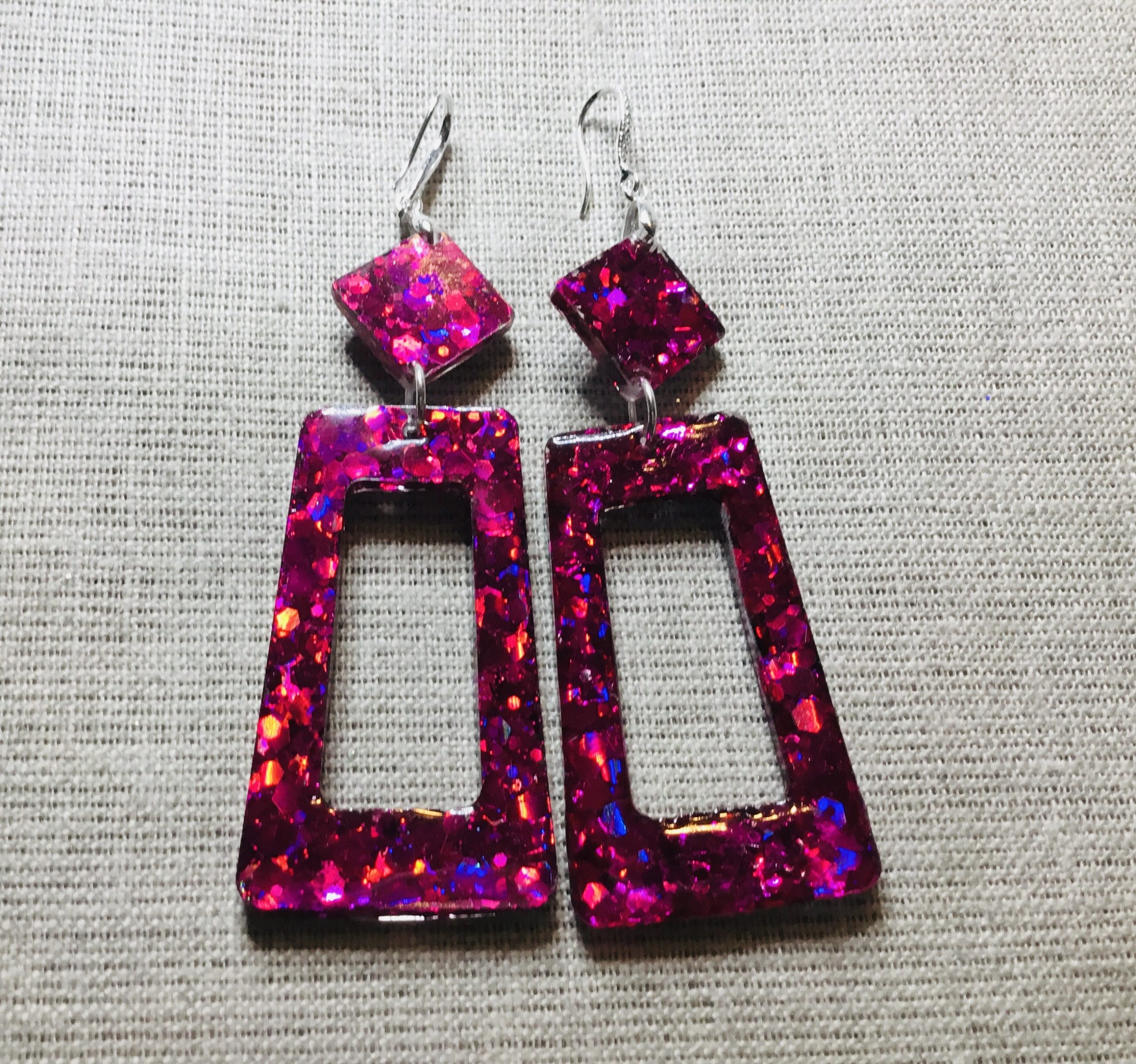 Bright pink glitter jewelry set