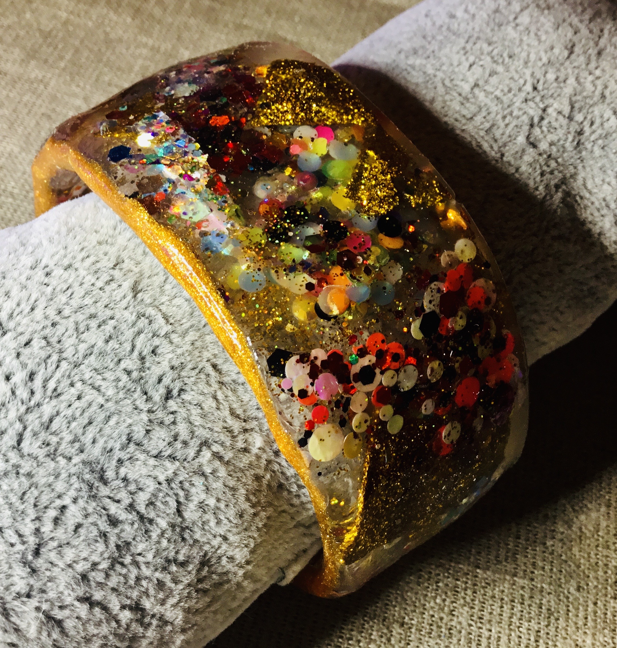 Colourful glitter resin bangle