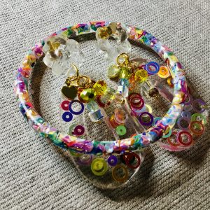 Colourful set of glitter bangle and earrings 