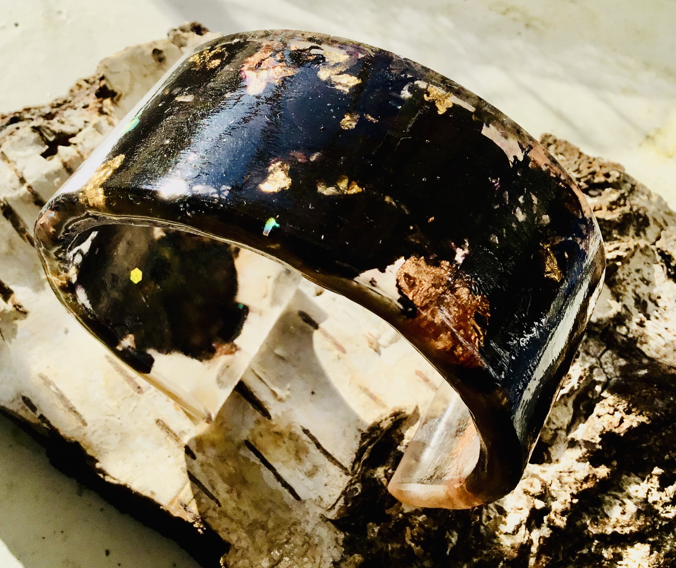 Midnight Elegance" β Black Roses & Gold Foil Resin Cuff Bracelet