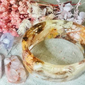 Pink Hortensias and Baby’s Breath Jewelry Set | Rust Moss Resin Bracelet and Earrings | Handmade Floral Jewelry for Her | Nature Gift
